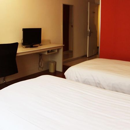 Hanting Express Wuxi Dongjiang Xindong Square Wuxi (Jiangsu) Exterior photo